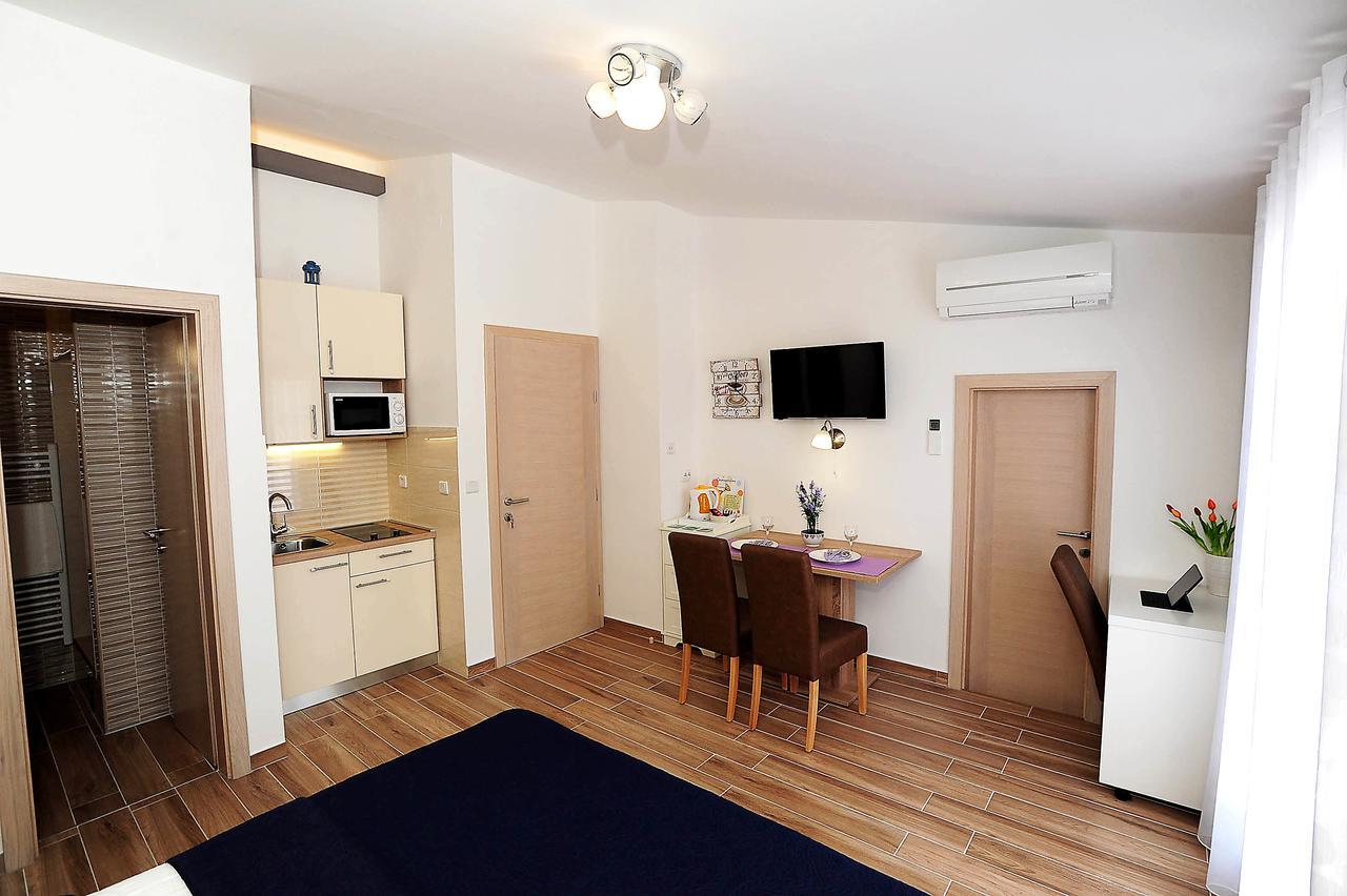 Top Center Zadar Studio Apartments ภายนอก รูปภาพ